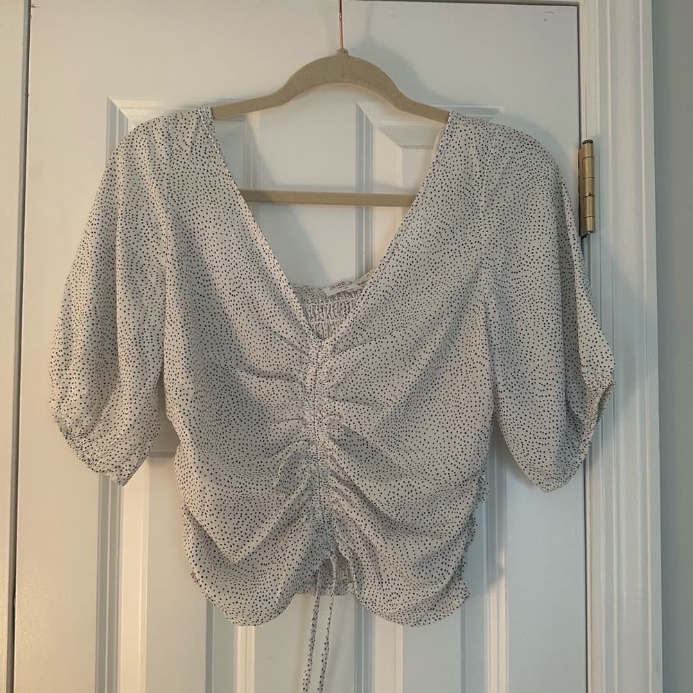 2 Sienna Sky medium crop tops